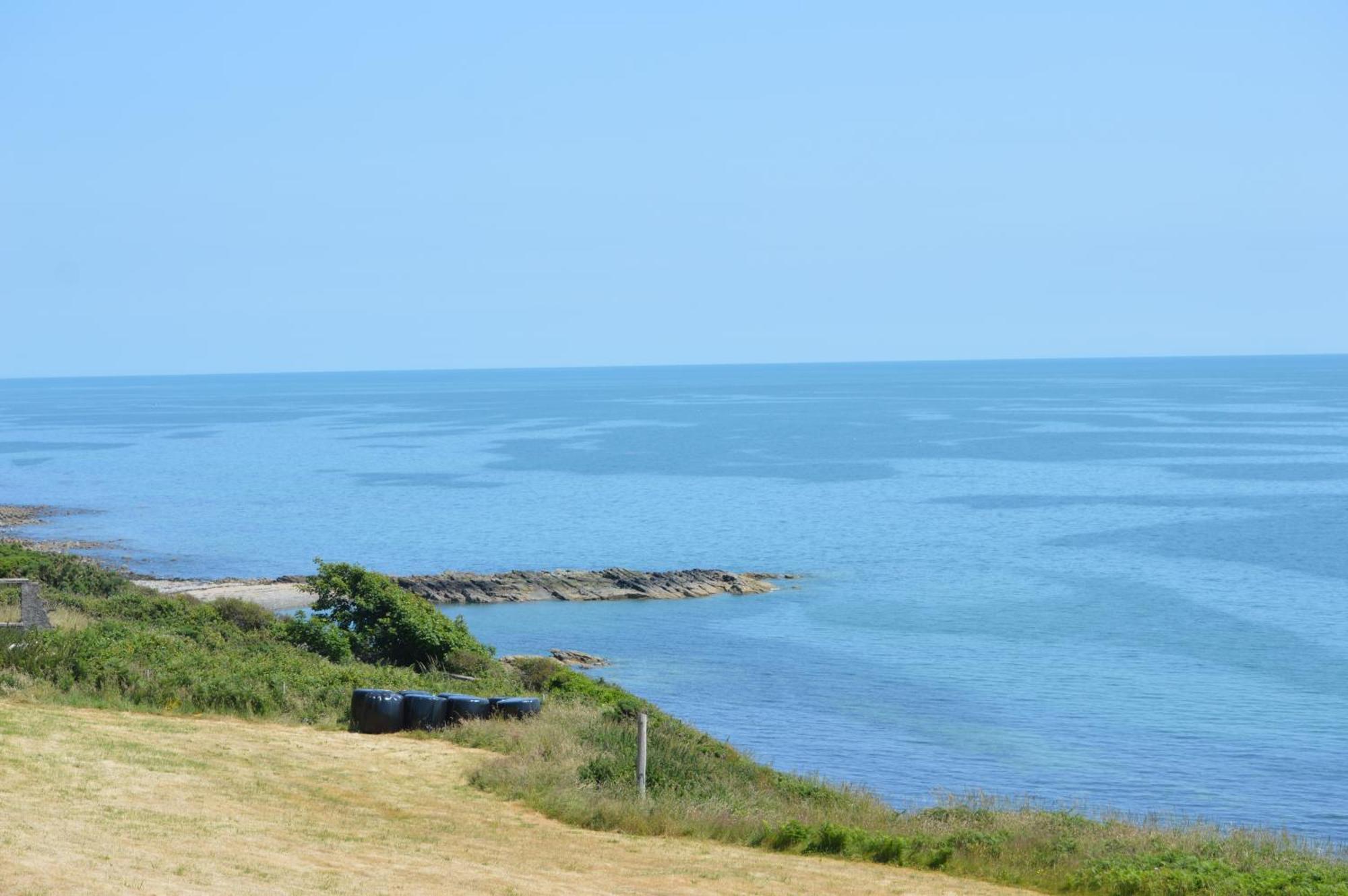 Carrick Cove Self Contained Accomodation With Private Decking Annalong Luaran gambar